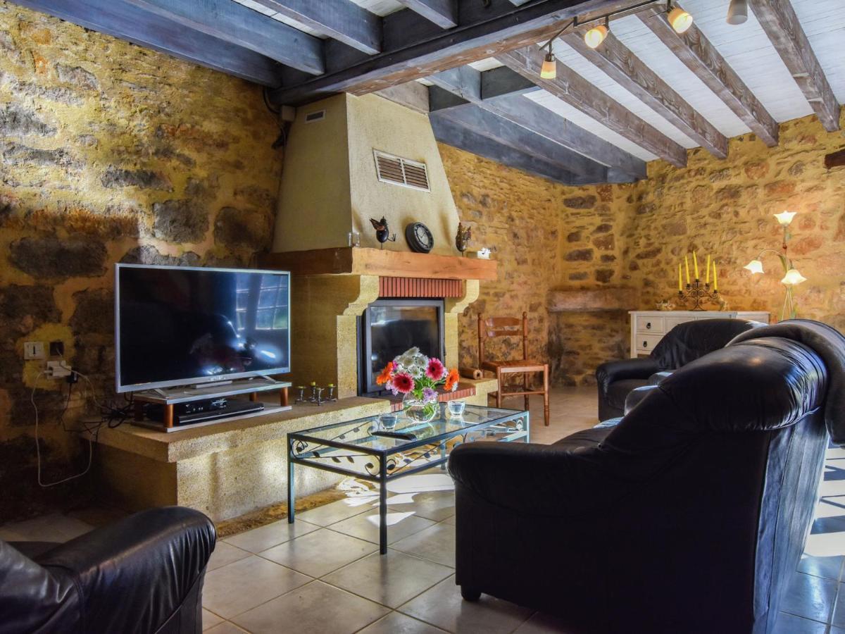 Cosy Holiday Home In Lantheuil With Garden Villefranche-du-Périgord 외부 사진