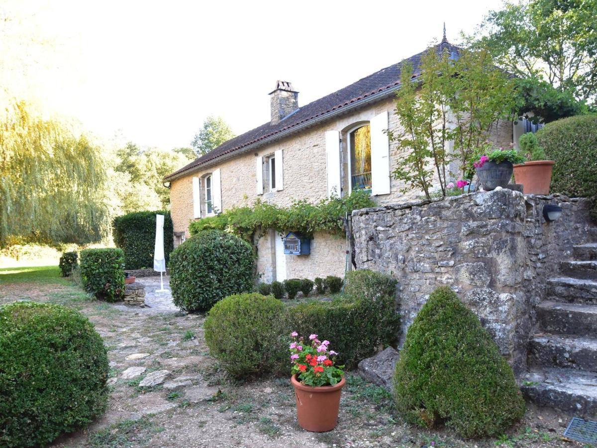 Cosy Holiday Home In Lantheuil With Garden Villefranche-du-Périgord 외부 사진