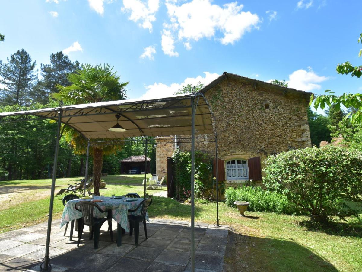 Cosy Holiday Home In Lantheuil With Garden Villefranche-du-Périgord 외부 사진