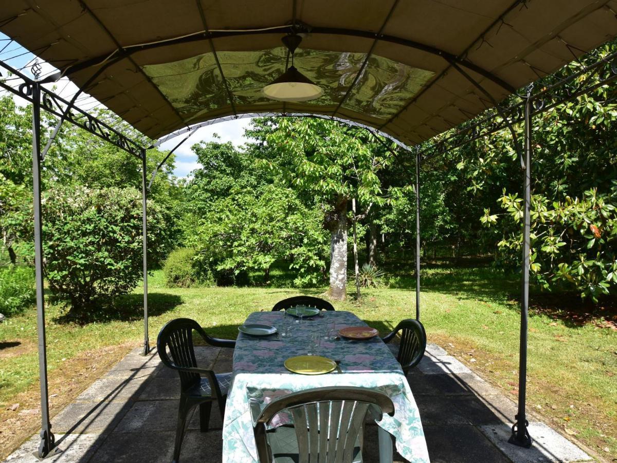 Cosy Holiday Home In Lantheuil With Garden Villefranche-du-Périgord 외부 사진