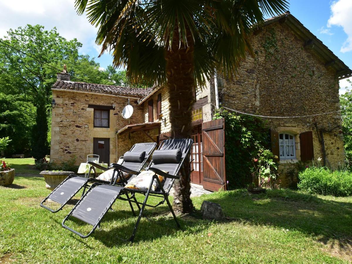 Cosy Holiday Home In Lantheuil With Garden Villefranche-du-Périgord 외부 사진