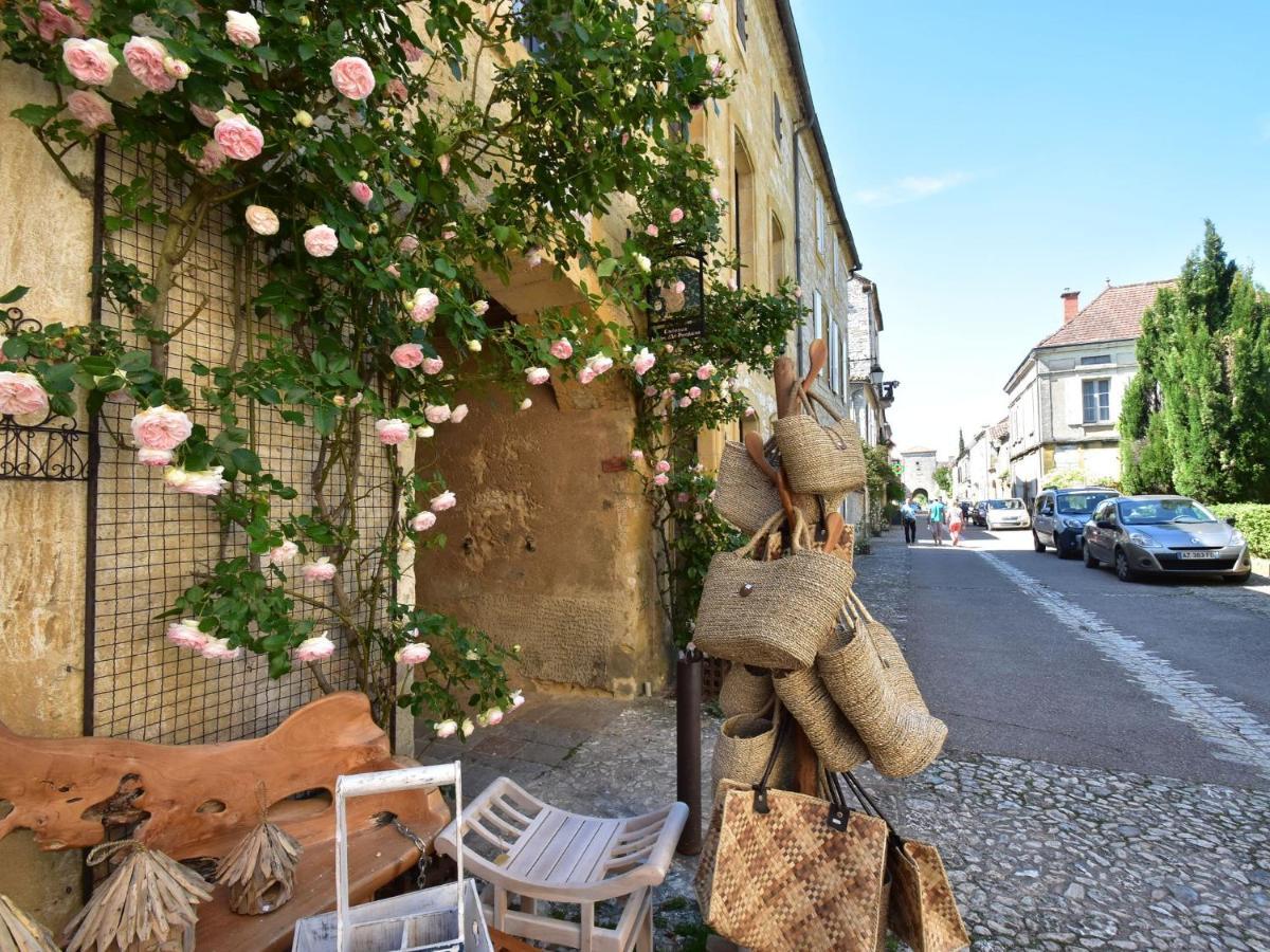 Cosy Holiday Home In Lantheuil With Garden Villefranche-du-Périgord 외부 사진