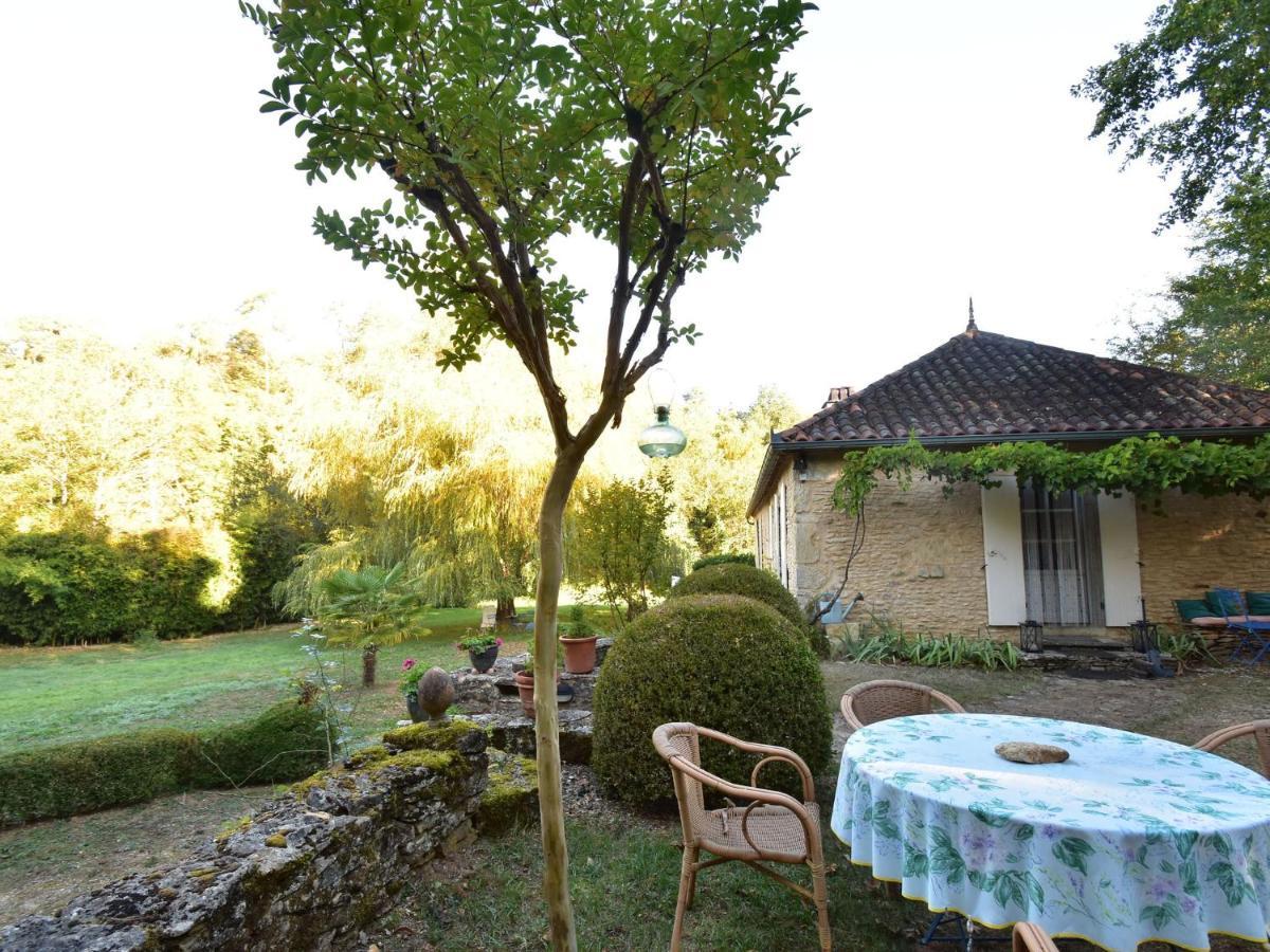 Cosy Holiday Home In Lantheuil With Garden Villefranche-du-Périgord 외부 사진