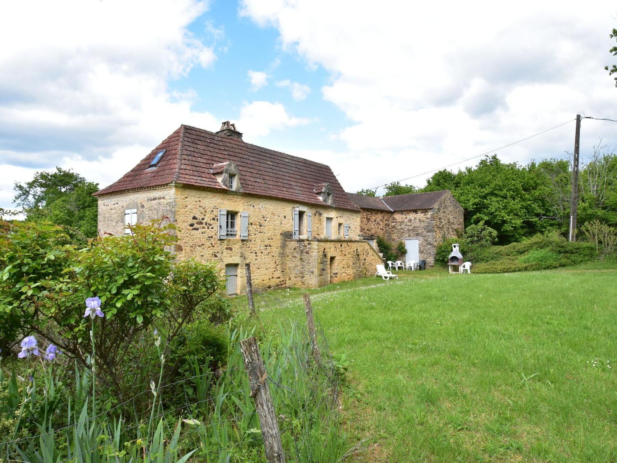 Cosy Holiday Home In Lantheuil With Garden Villefranche-du-Périgord 외부 사진